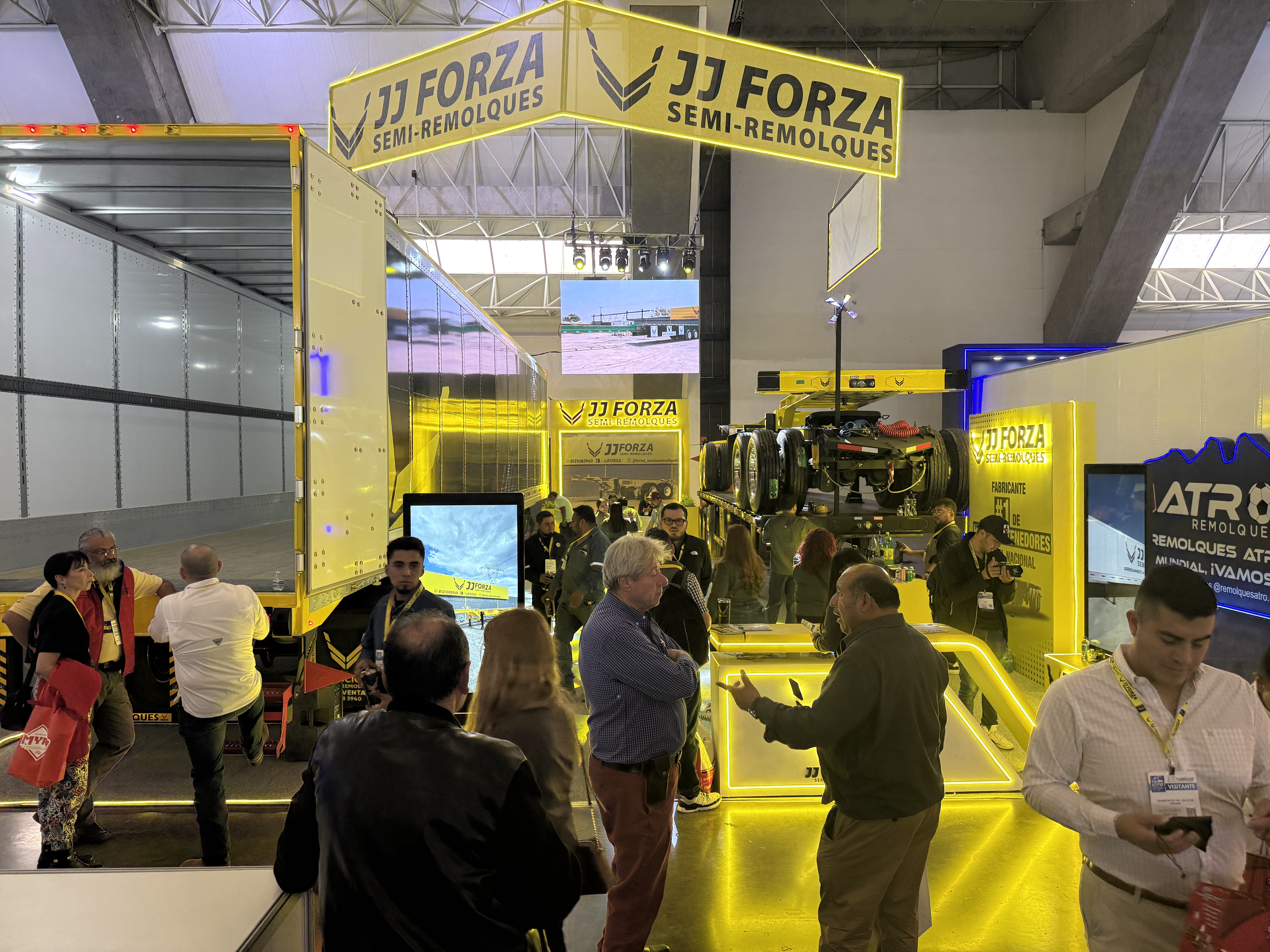 Stand de semi-remolques